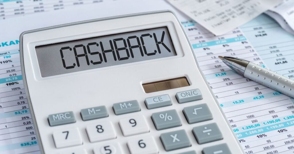 Cashback calculator image representing the TopCashback £10 free sign-up bonus and savings tips.