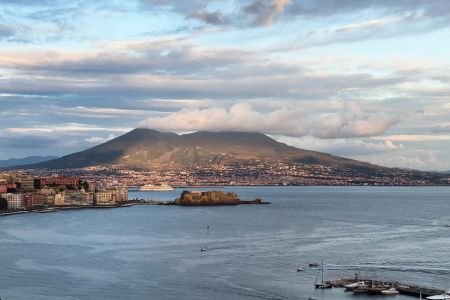 Retiring in Italy: Bay of Naples with Mount Vesuvius in the distance
